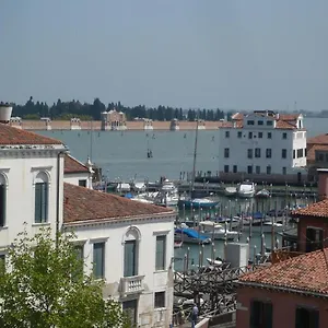 Mori 1 Con Bella Vista Nuovo Apartamento Venecia